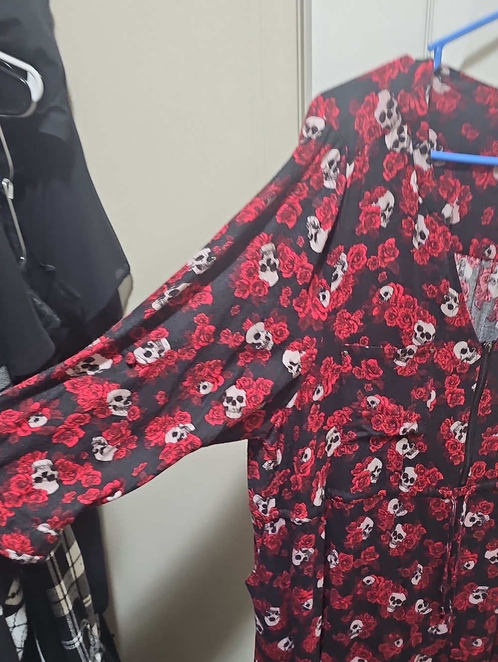 Torrid Red & Black Skull Rose V-Neck Dress - Picture 2 of 7